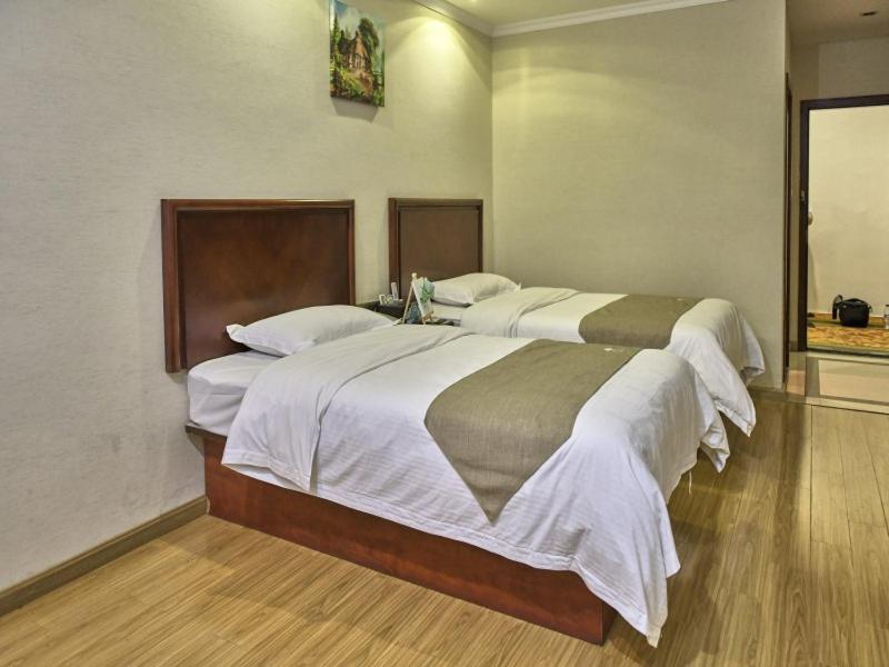 Greentree Inn Guangdong Foshan Longjiang North Fenghua Road Express Hotel Shunde Eksteriør bilde